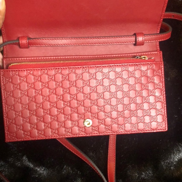 🚫[SOLD]🚫 Authentic GUCCI Micro Crossbody - Picture 2 of 8